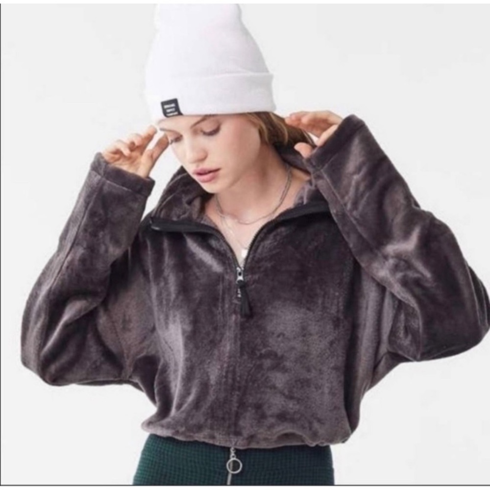 Urban Outfitters Angela Soft Fleece Quarter Zip Sweatshirt size medium